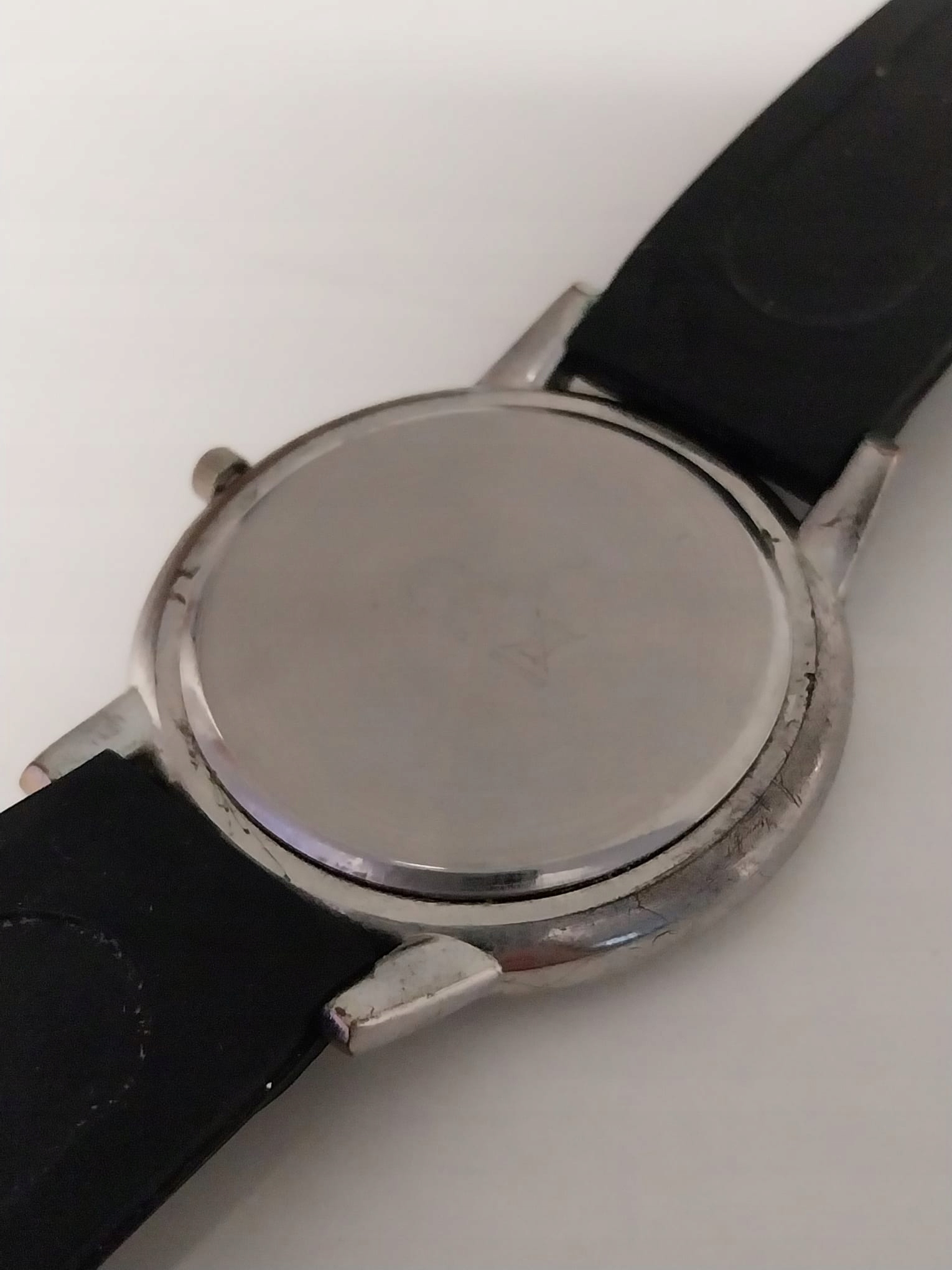 15402667600