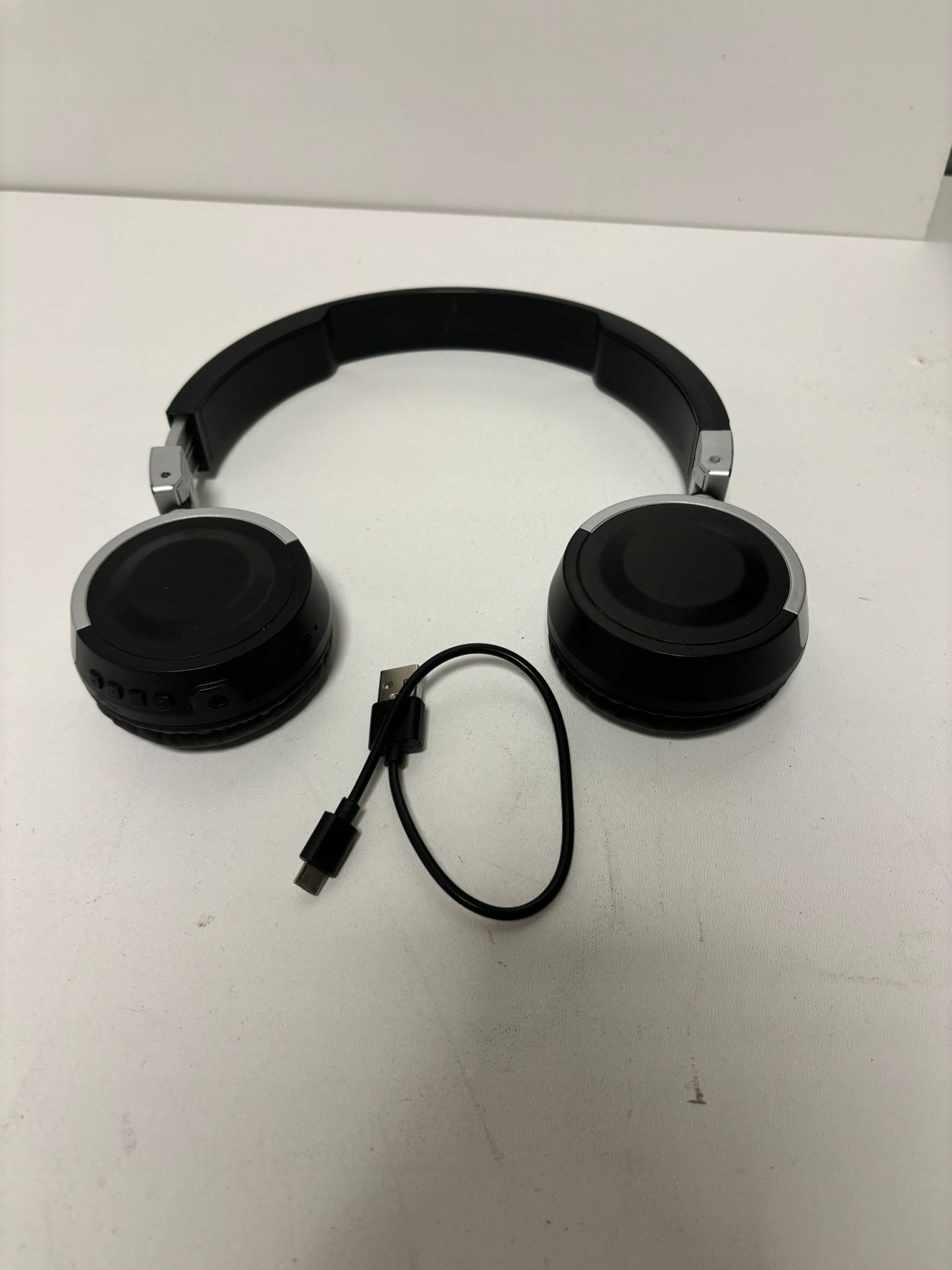 16035628208
