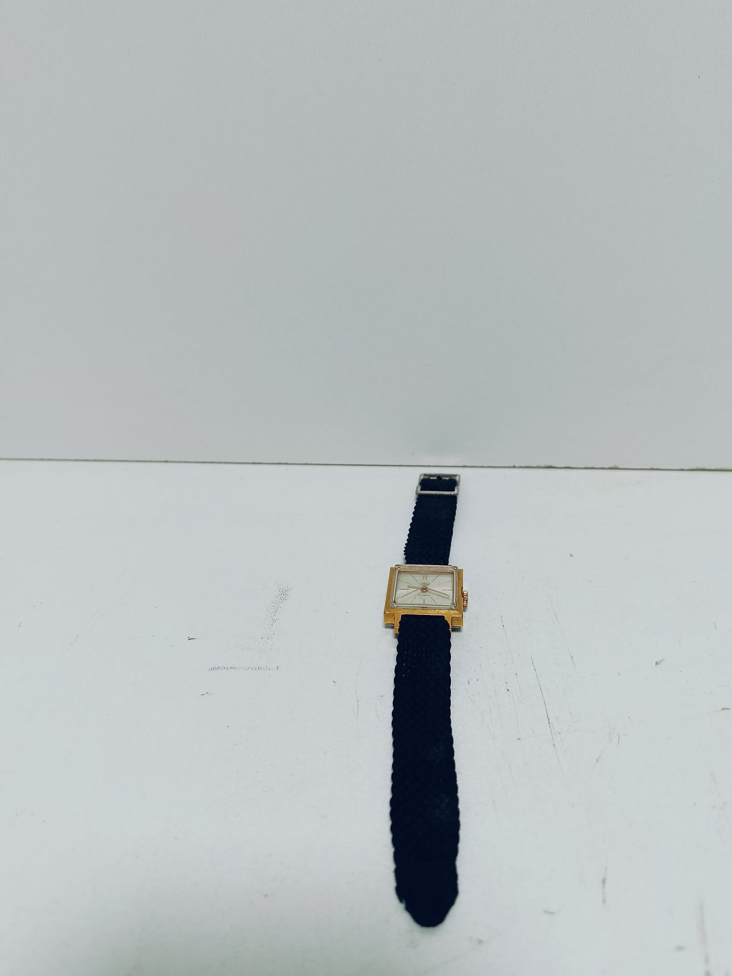 16913979276