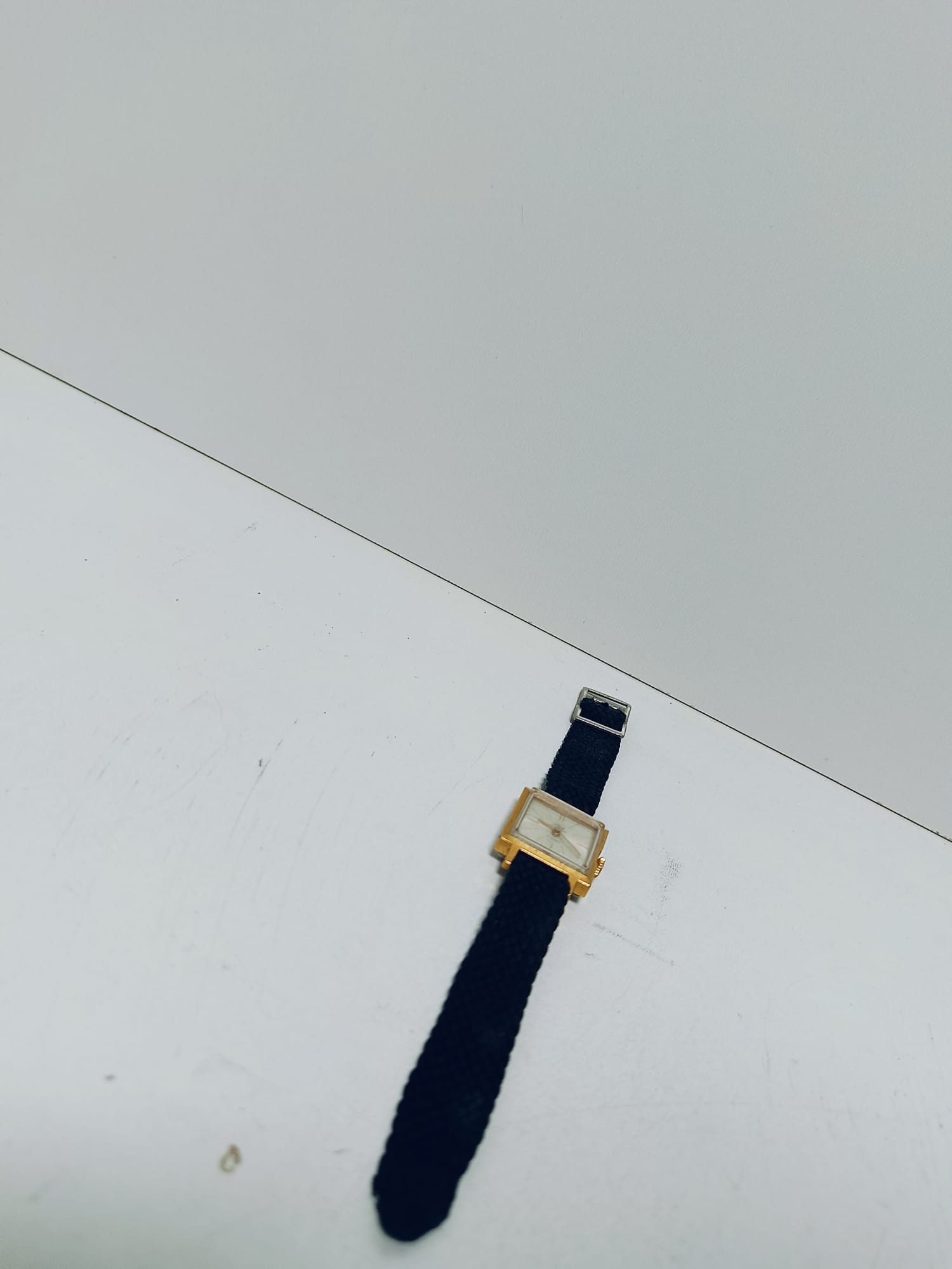 16913979276