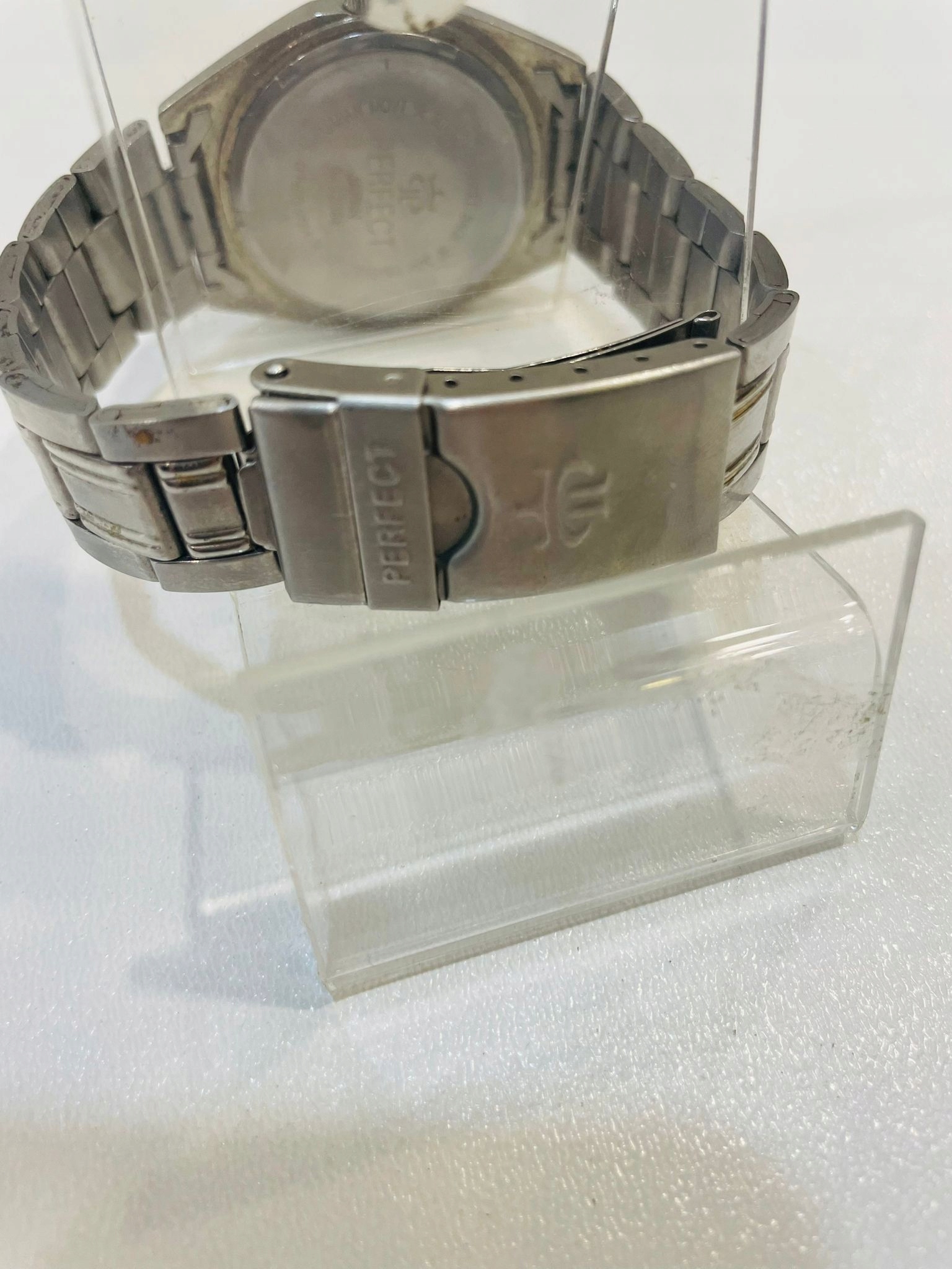 17048182283