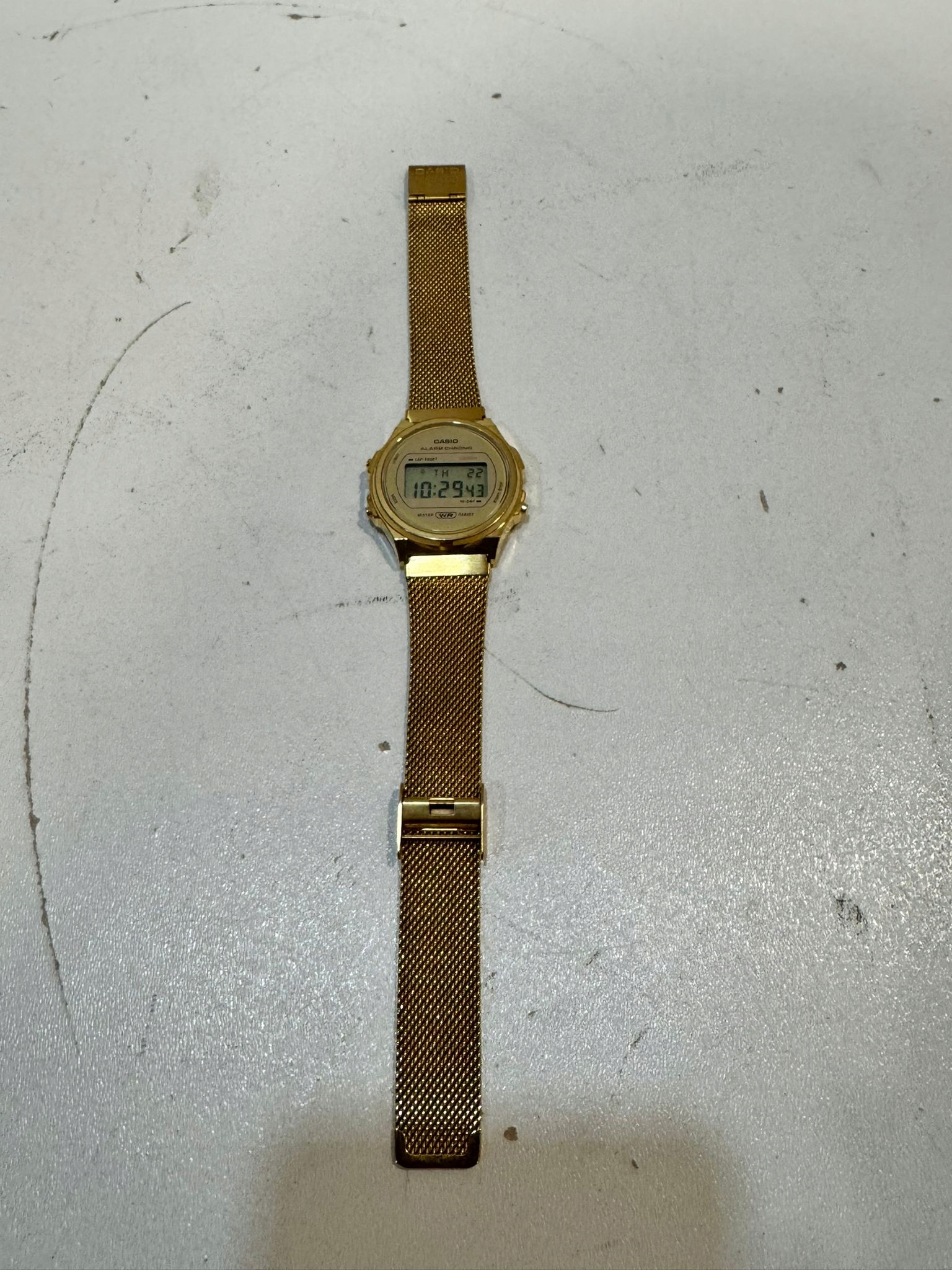 17553940186