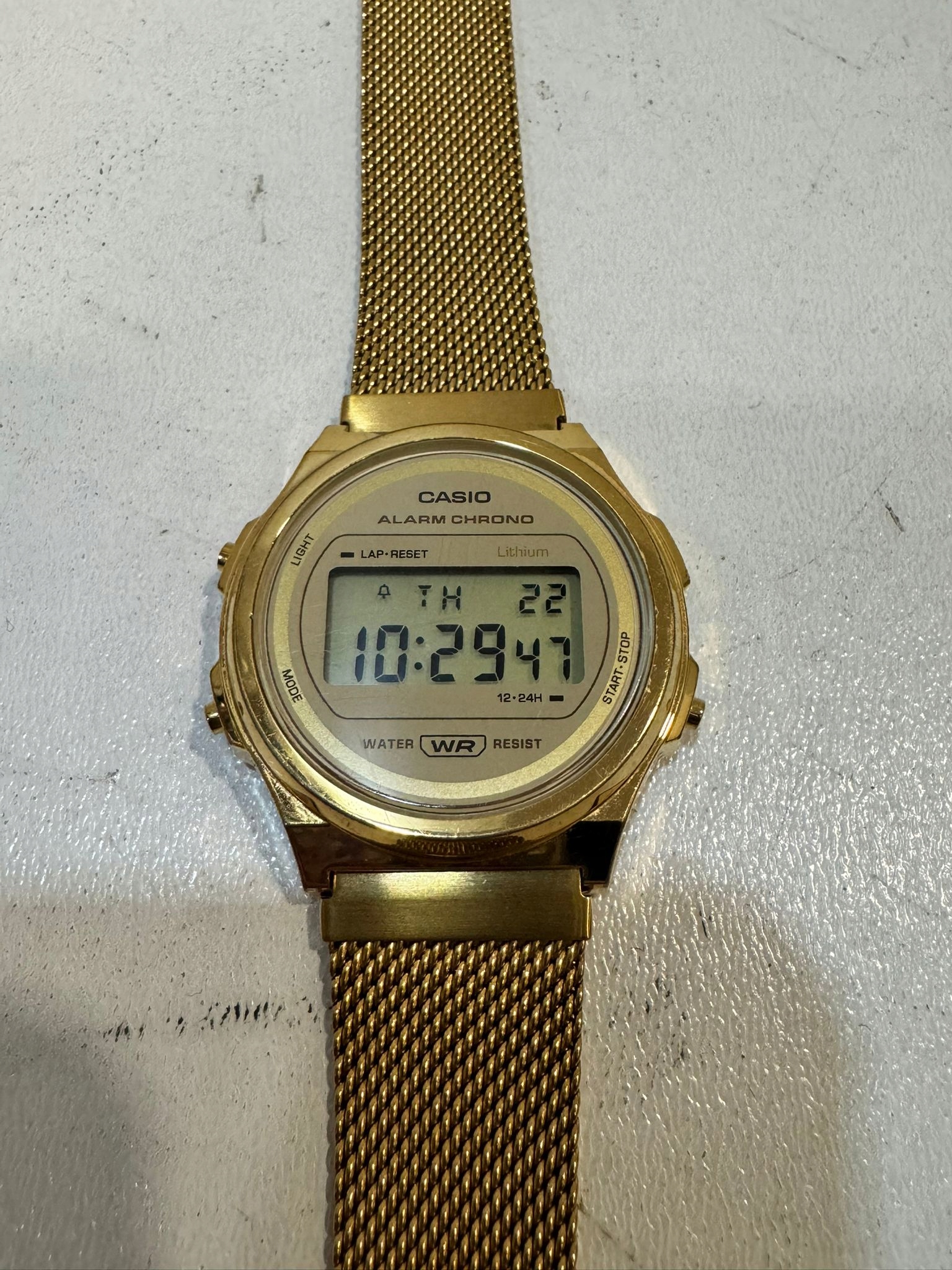 17553940186