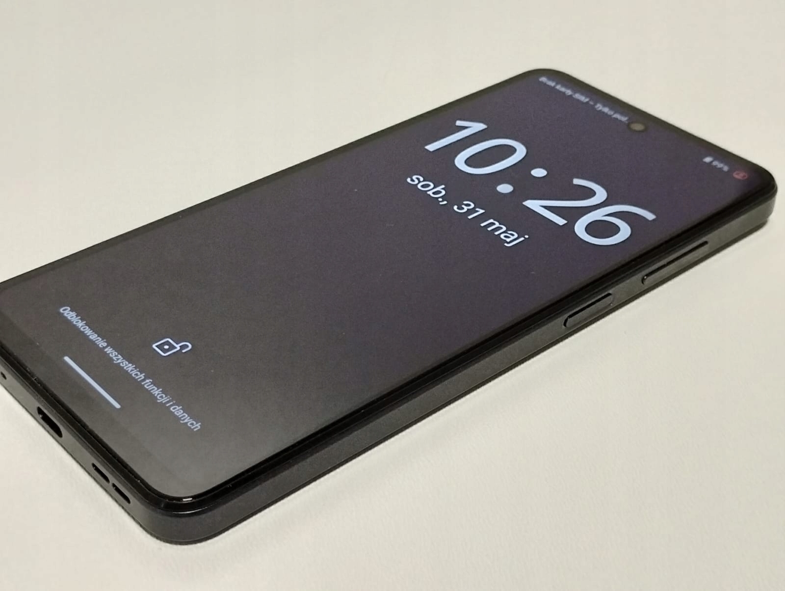 17586388878