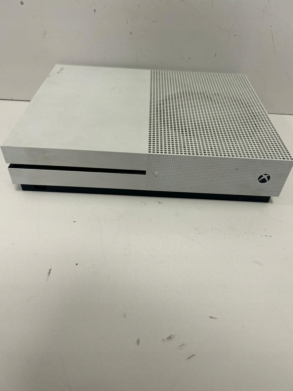 17643366285