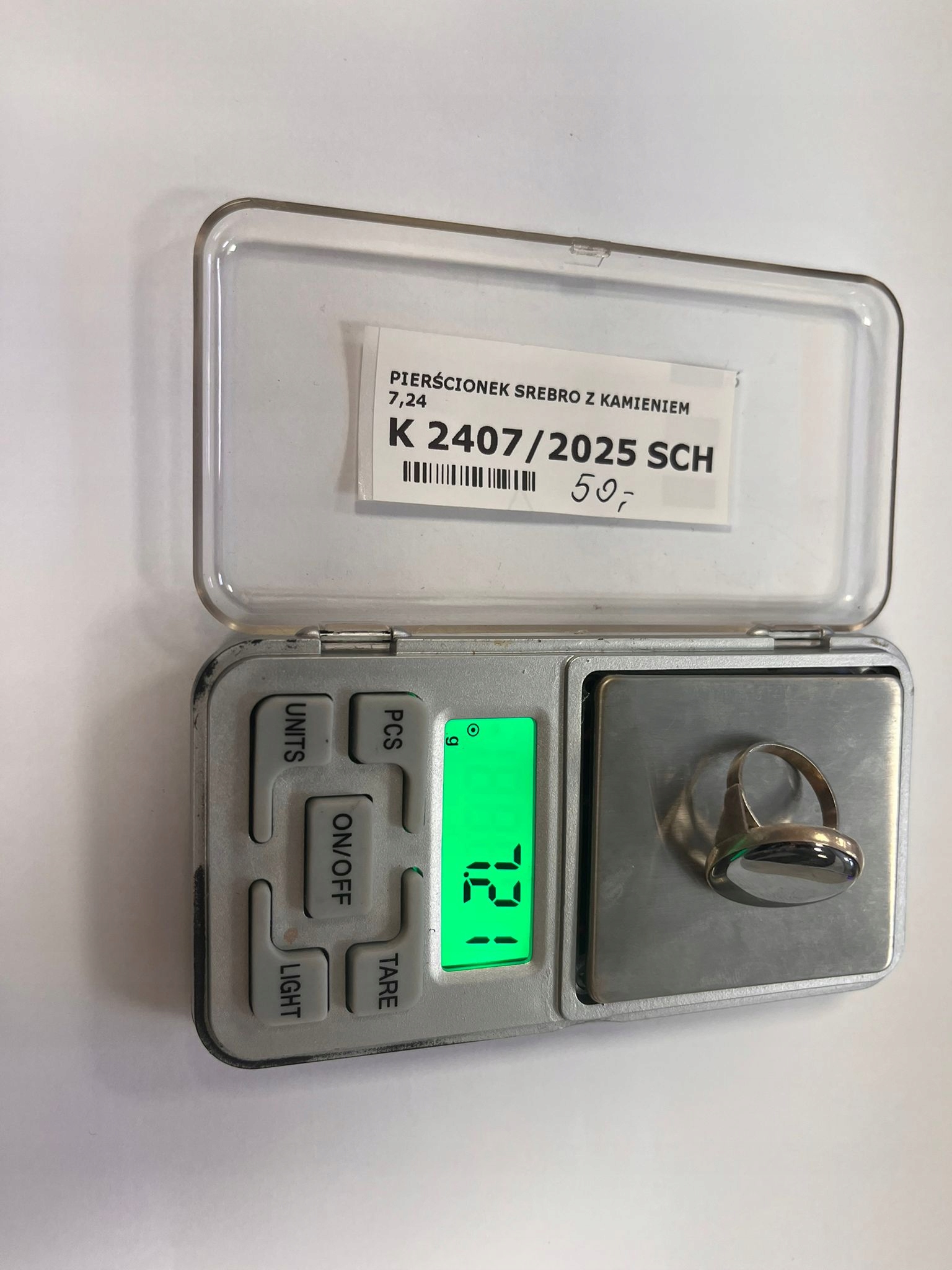17692881318